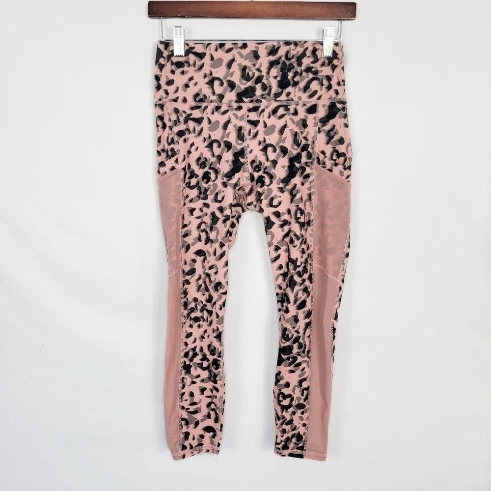 Women's Small Fabletics capris